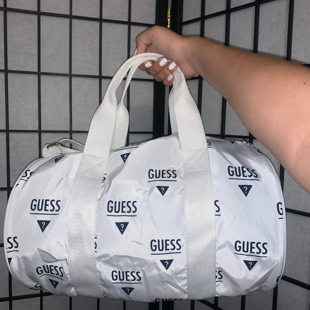 Guess duffle bag